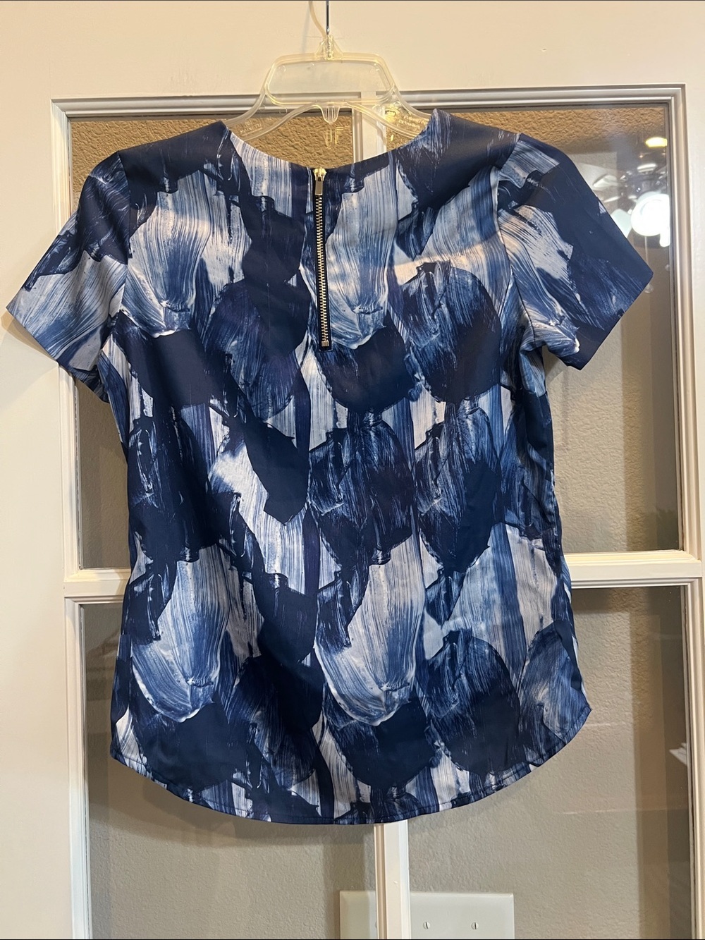 H&M Navy and White Brushstroke Short Sleeve Blouse - Picture 3 of 6
